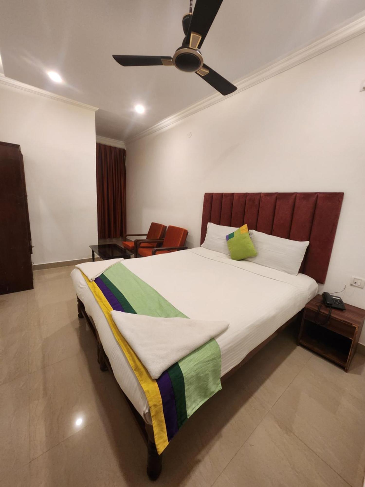 Santa Monica Resort - Calangute Buitenkant foto